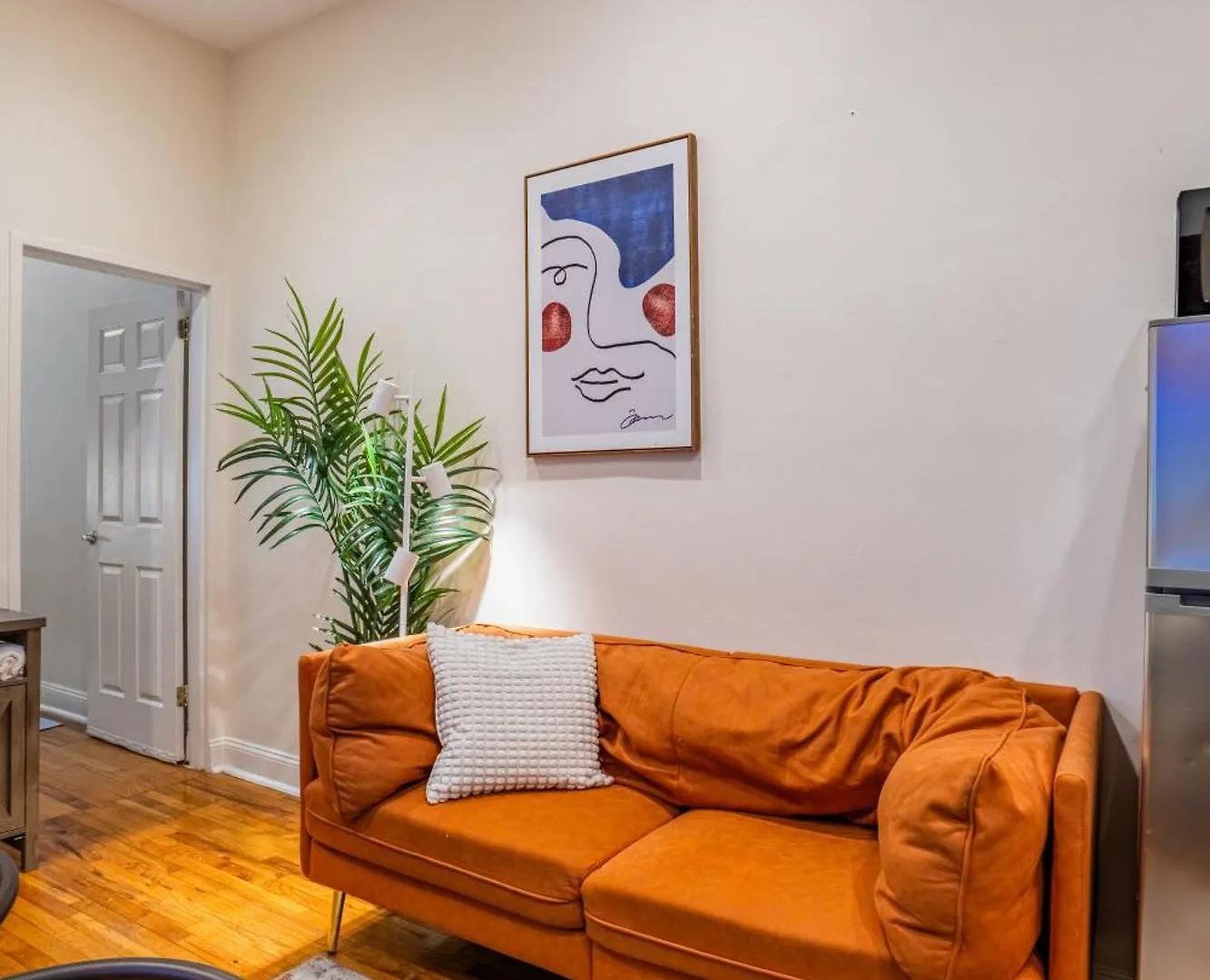 3 Bedroom Cozy Home In Manhattan Valley New York United States