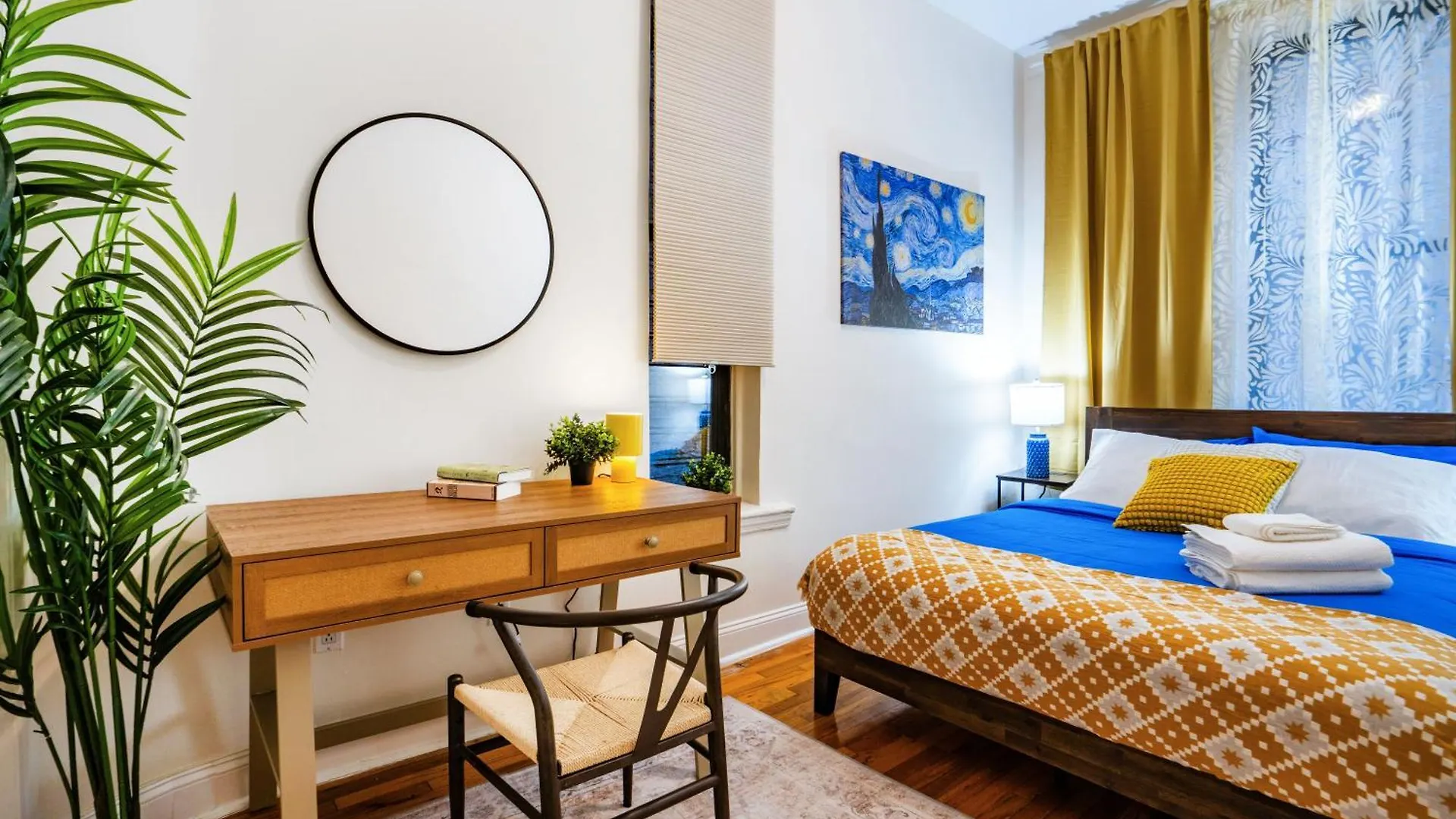 3 Bedroom Cozy Home In Manhattan Valley contacts