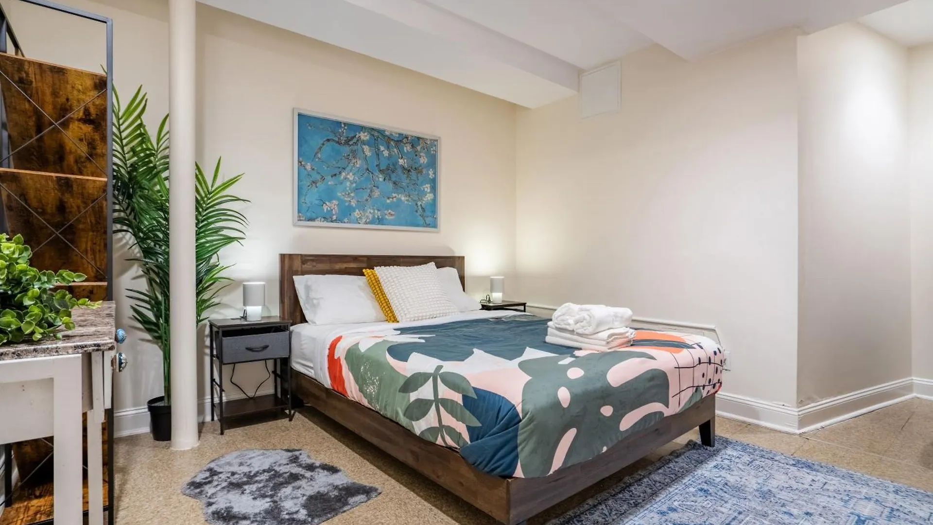 3 Bedroom Cozy Home In Manhattan Valley New York 0*,
